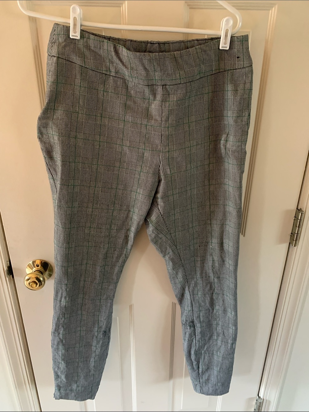 New York & Company Gray Plaid Ankle Pants